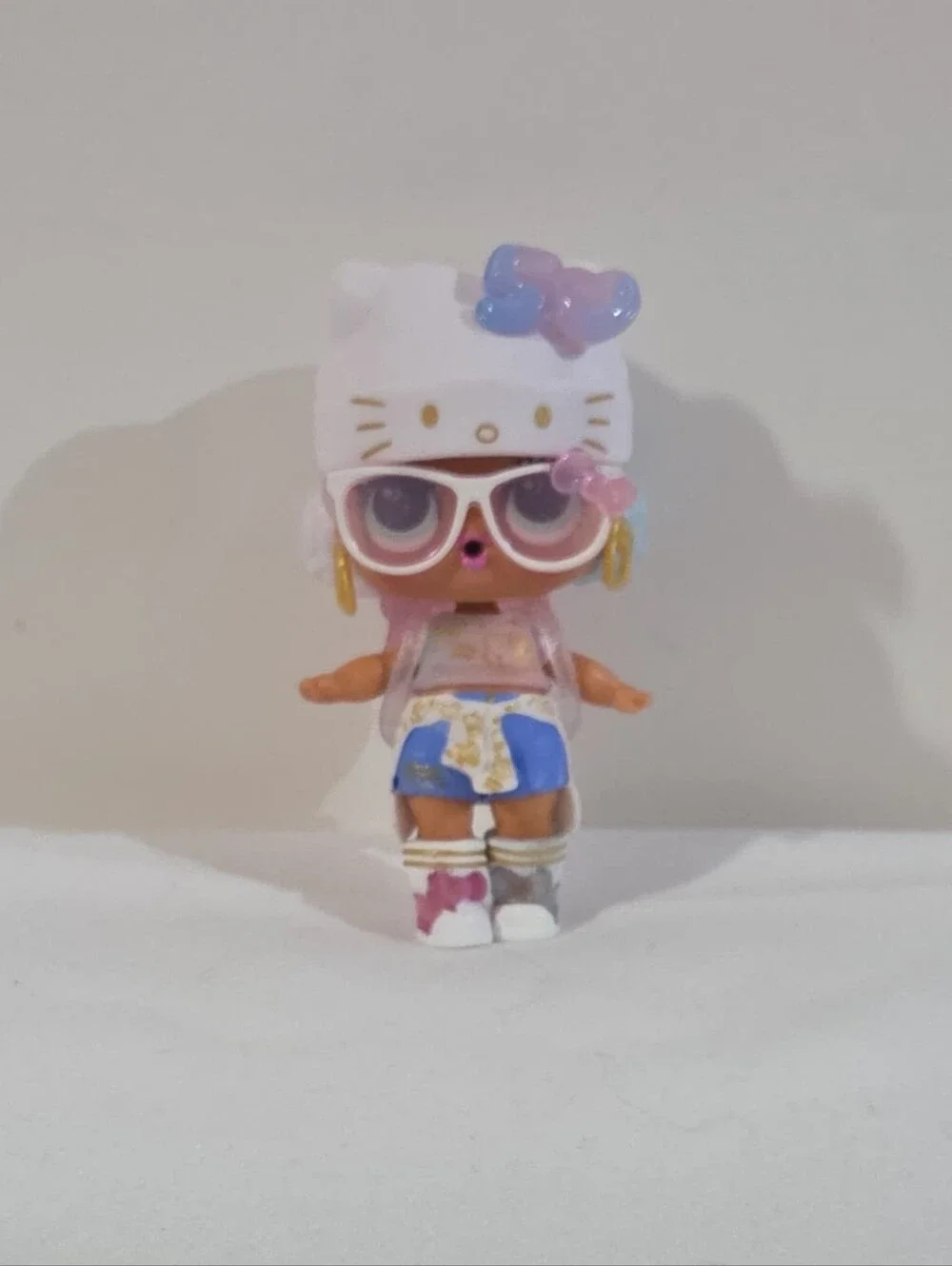 L.O.L. Surprise! Loves Hello Kitty Crystal Cutie doll